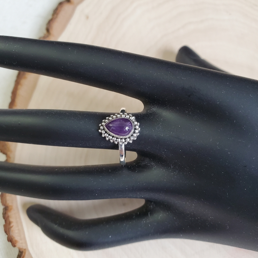 Sterling Silver 925 Royal Dewdrop Amethyst Ring